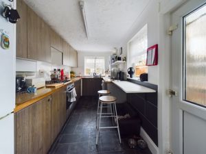 Kitchen- click for photo gallery